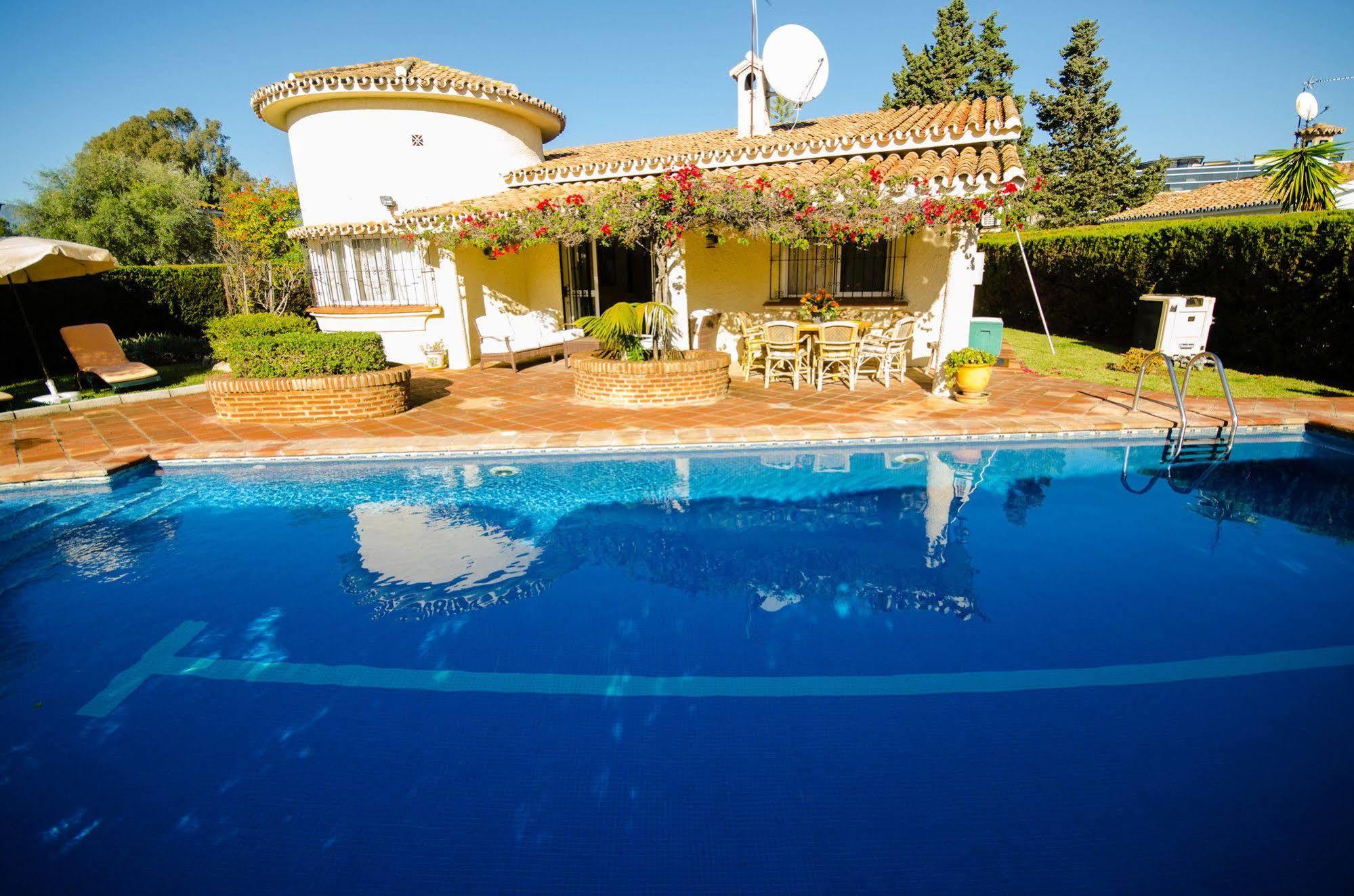 Galindo Beach El Saladillo Estepona Luaran gambar